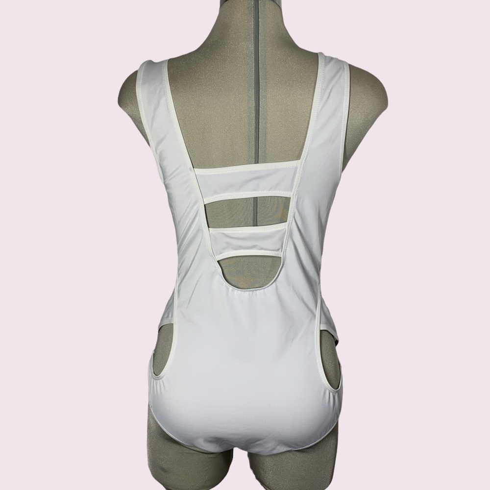 White  Custom Designer  One Piece Swimsuit Size XL - Picture 8 of 14